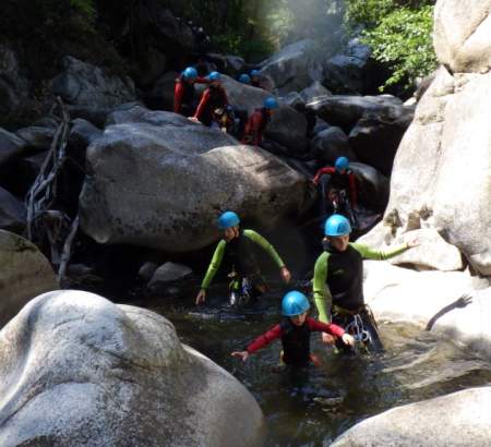 Venez faire du canyoning avec notre partenaire Christophe de CTP !