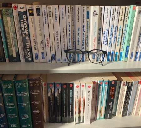 A disposition et gratuitement des livres.